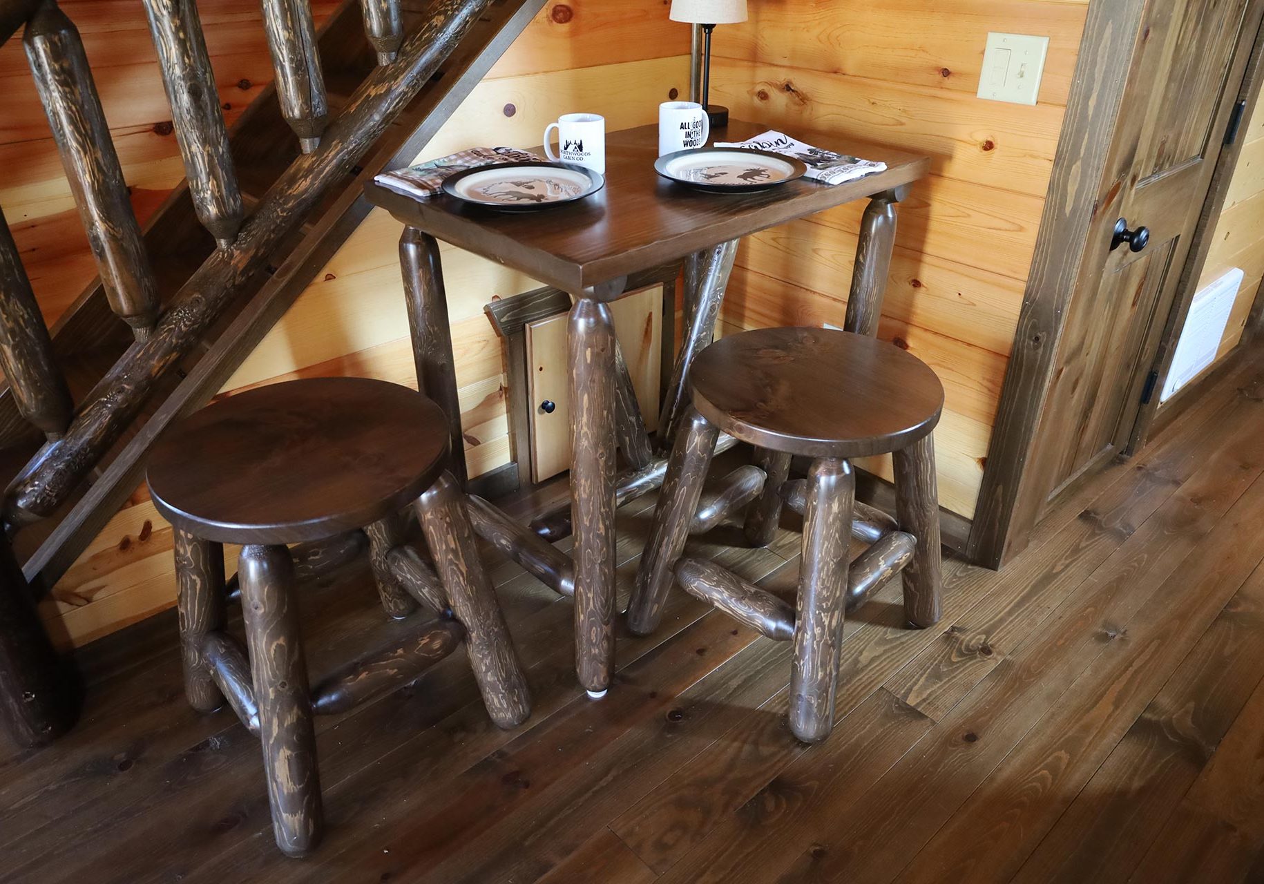log-kitchen-table-and-stools